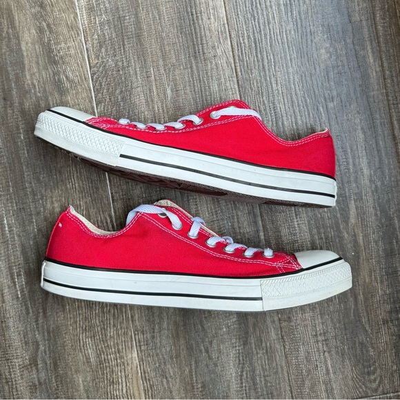 Converse Other - Red all star low converse 10